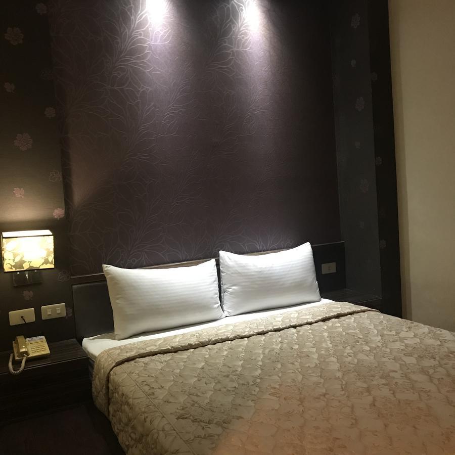 Baseball Hotel Hsinchu Esterno foto